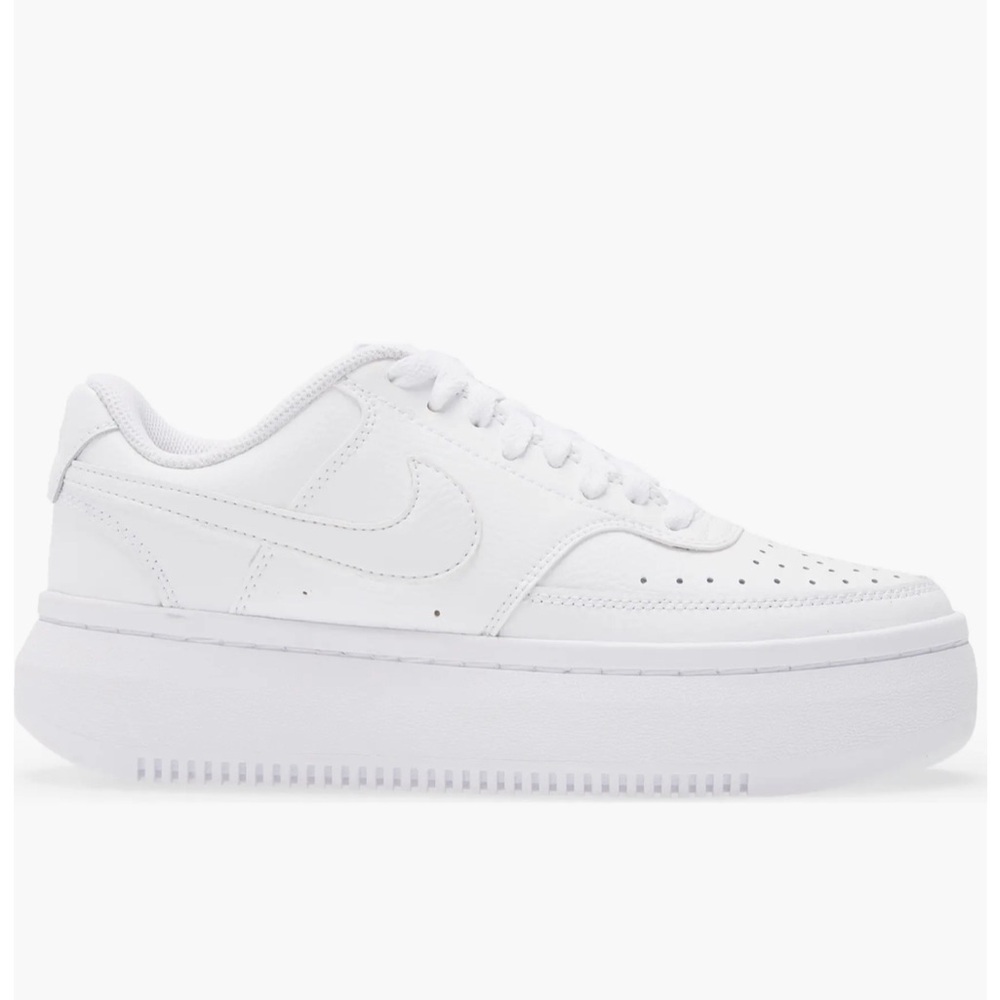Nike ▪️ Court Vision Alta Platform Sneaker ▪️Women’s size 8.5